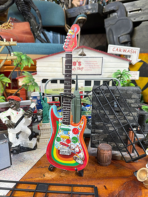 楽天市場】ビートルズ ジョージ・ハリスン フェンダー ロッキー