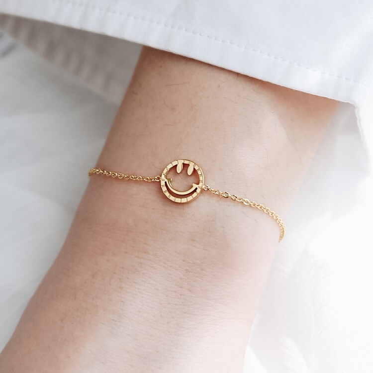 楽天市場】ステンレス ニコちゃん スマイル 笑顔 ブレスレット 金属