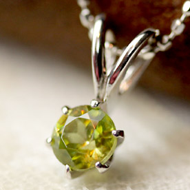 楽天市場】K18 スフェーンペンダントトップ 4.0mm プラチナ ピンク