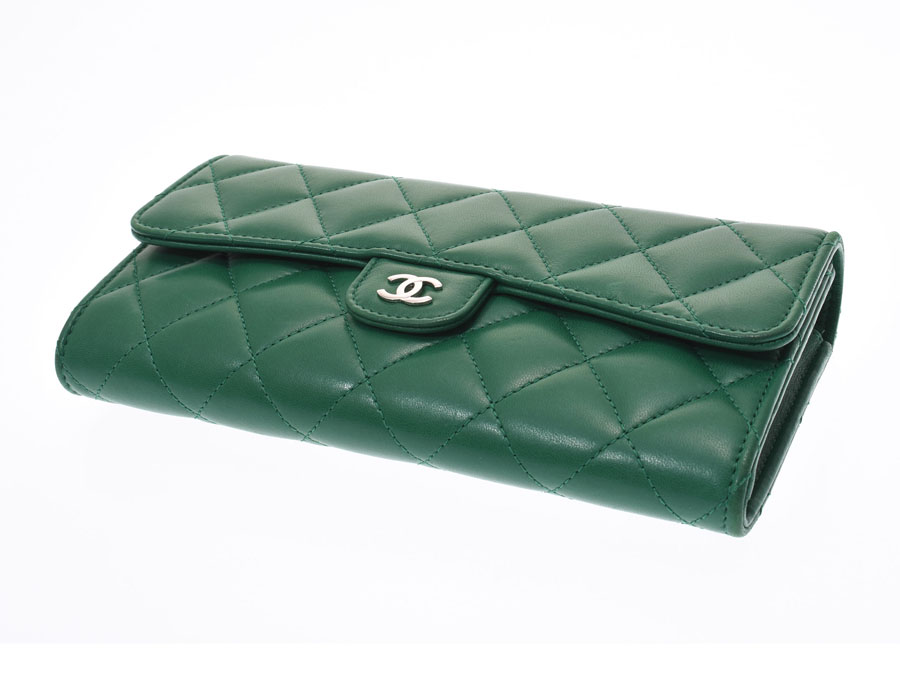 楽天市場】シャネル マトラッセ 二ツ折長財布 緑 SV金具 レディース