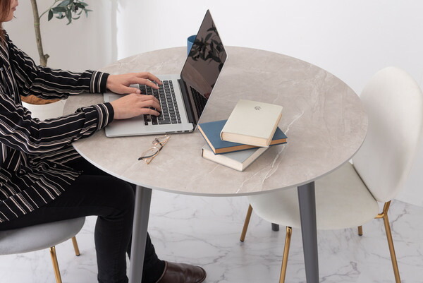 楽天市場】ダイニングテーブル 大理石調 グレー ラウンド型 直径90cm