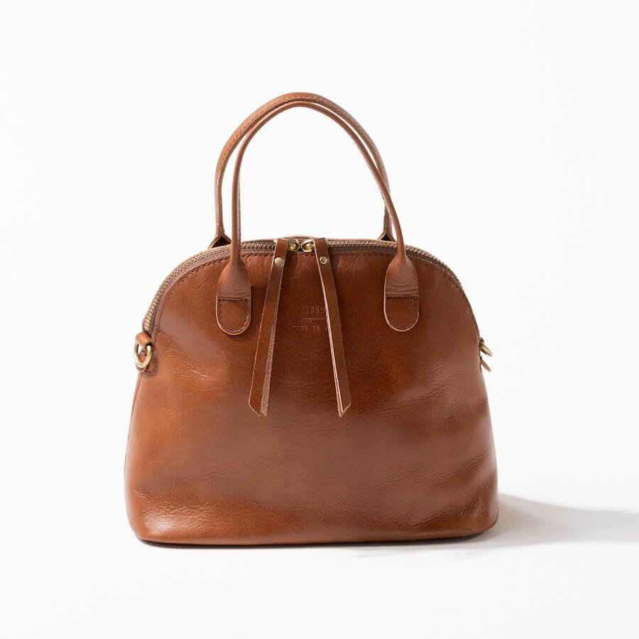 楽天市場】本革 超軽量 ショルダーバッグ 斜めがけバッグ レディース