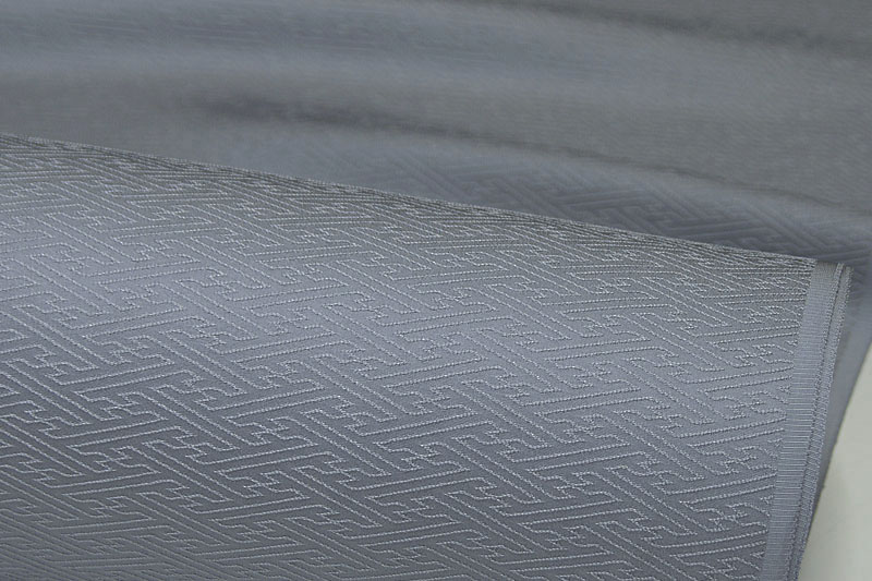 楽天市場】色無地 紗綾形文 湊鼠【反物1反・正絹胴裏1枚・正絹八掛1枚