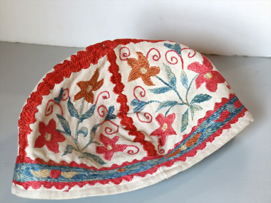 楽天市場】【15%OFFクーポン対象】スザニ刺繍の帽子 キャップ四面