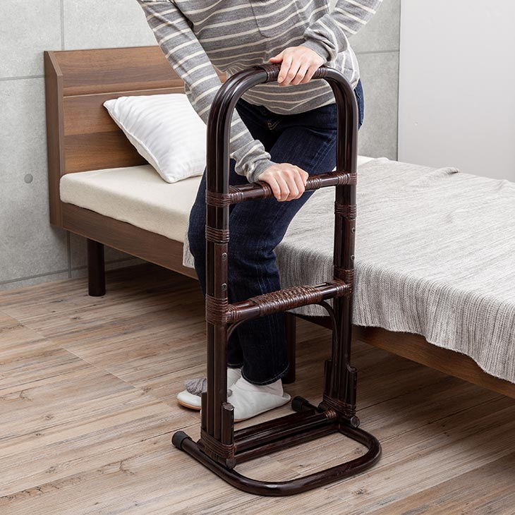 楽天市場】手すり ラタン 天然籐 軽量 立ち上がり 補助手すり 手摺り