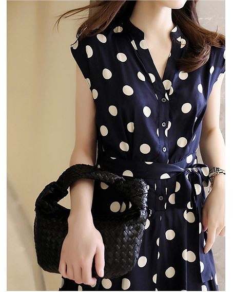 楽天市場】＜在庫セール＞上品ドット柄フレンチスリーブワンピース