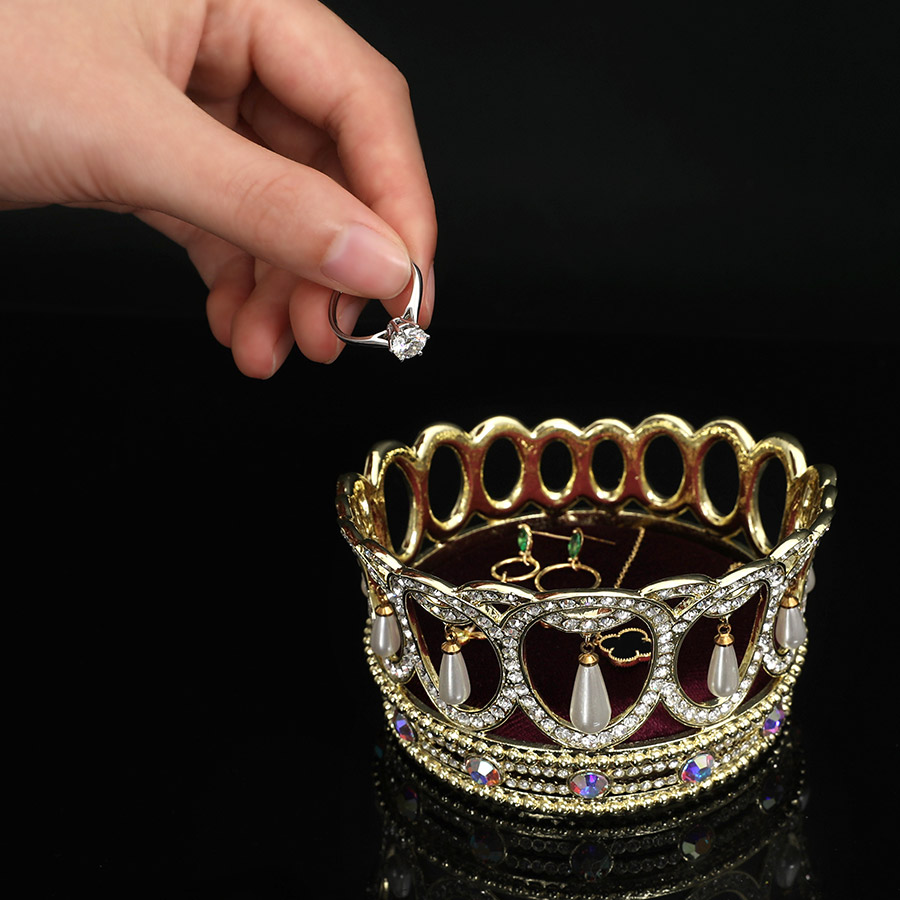 楽天市場】【正規品】 英国戴冠式 ＜クイーンズ・パールティアラ