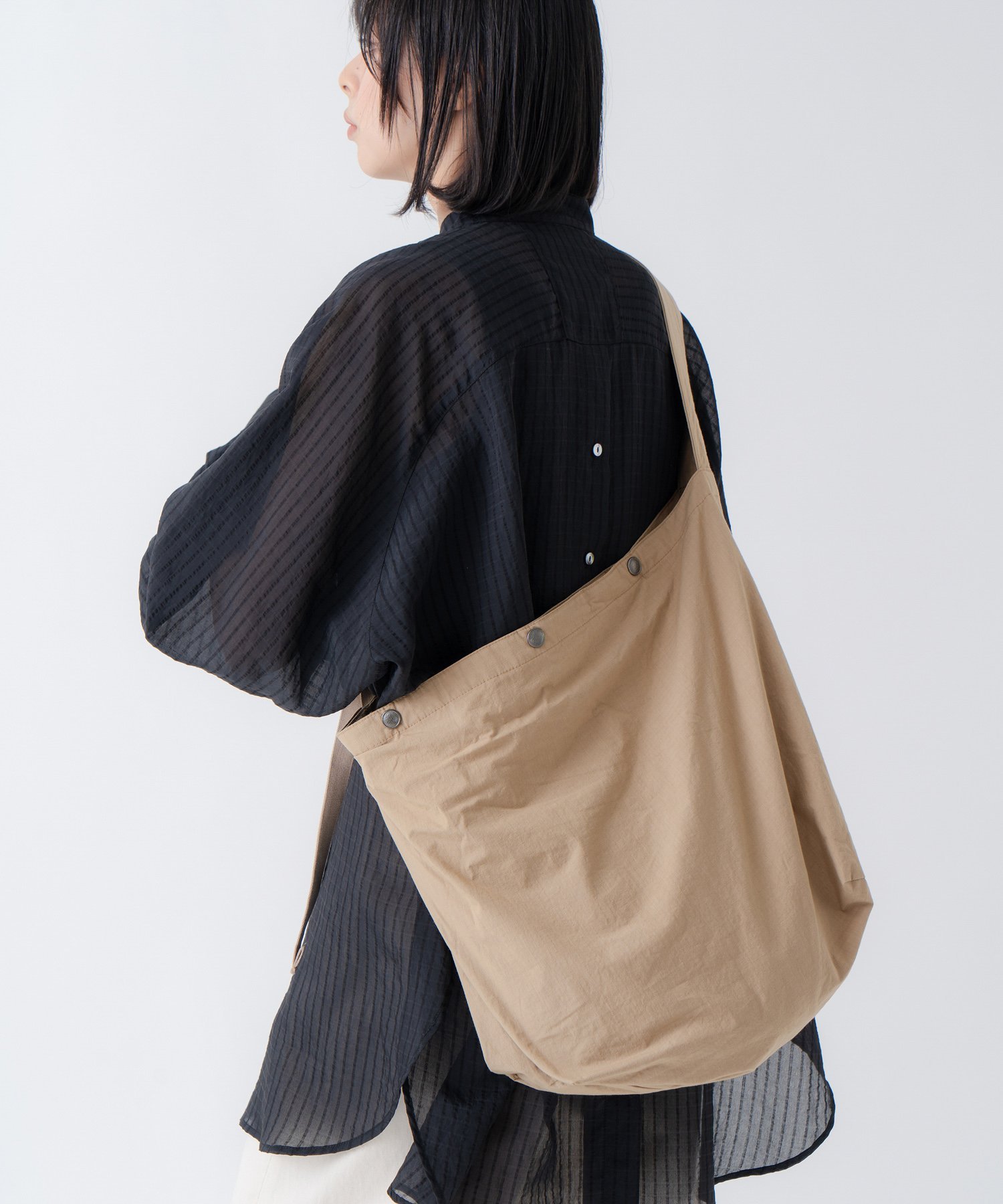 b apartment｜「KHA:KI/カーキ」ミリタリーショルダーサック | Rakuten