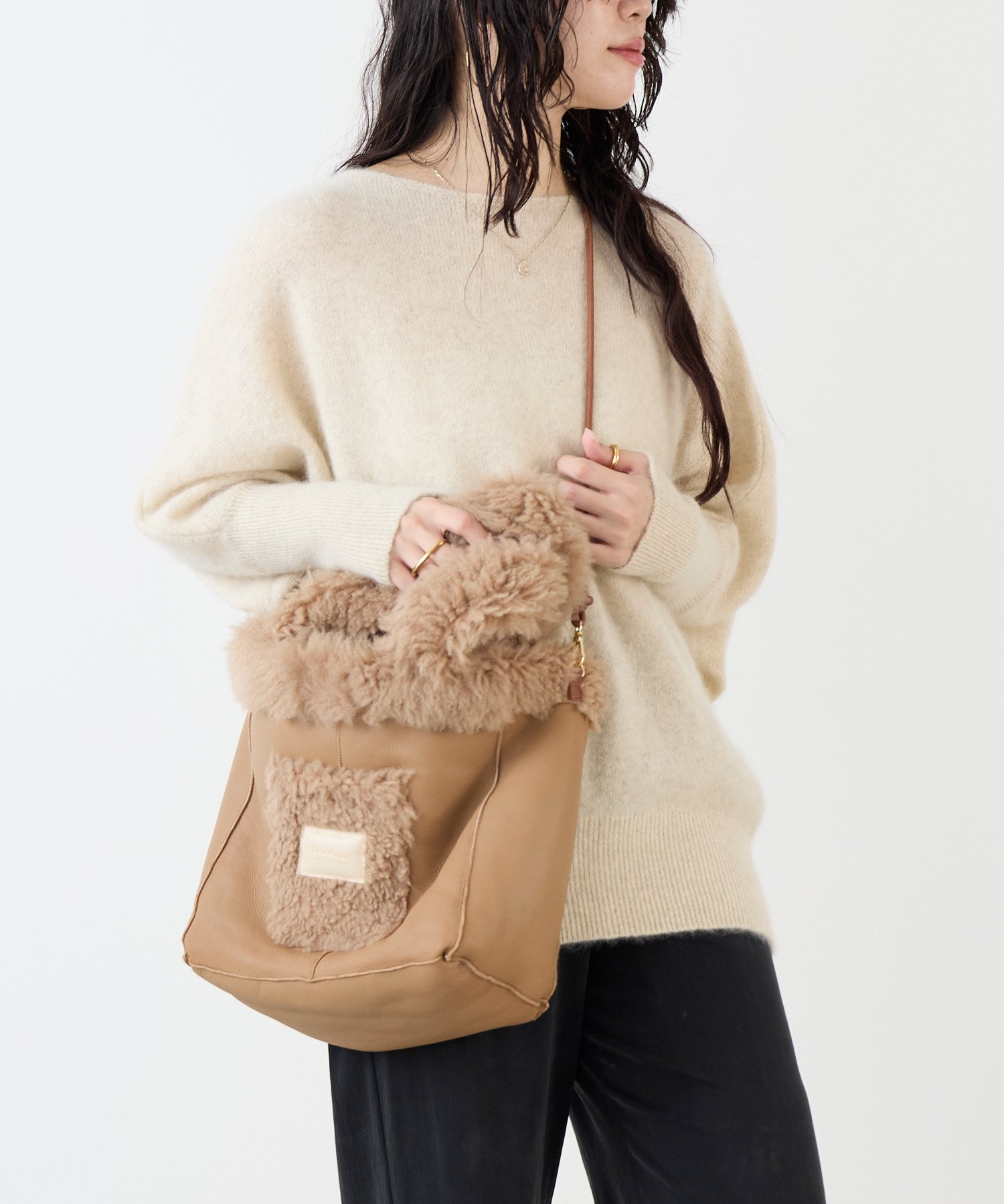 MICA＆DEAL｜【Lisa Conte'】リバーシブルムートンバッグ-AZZURRA