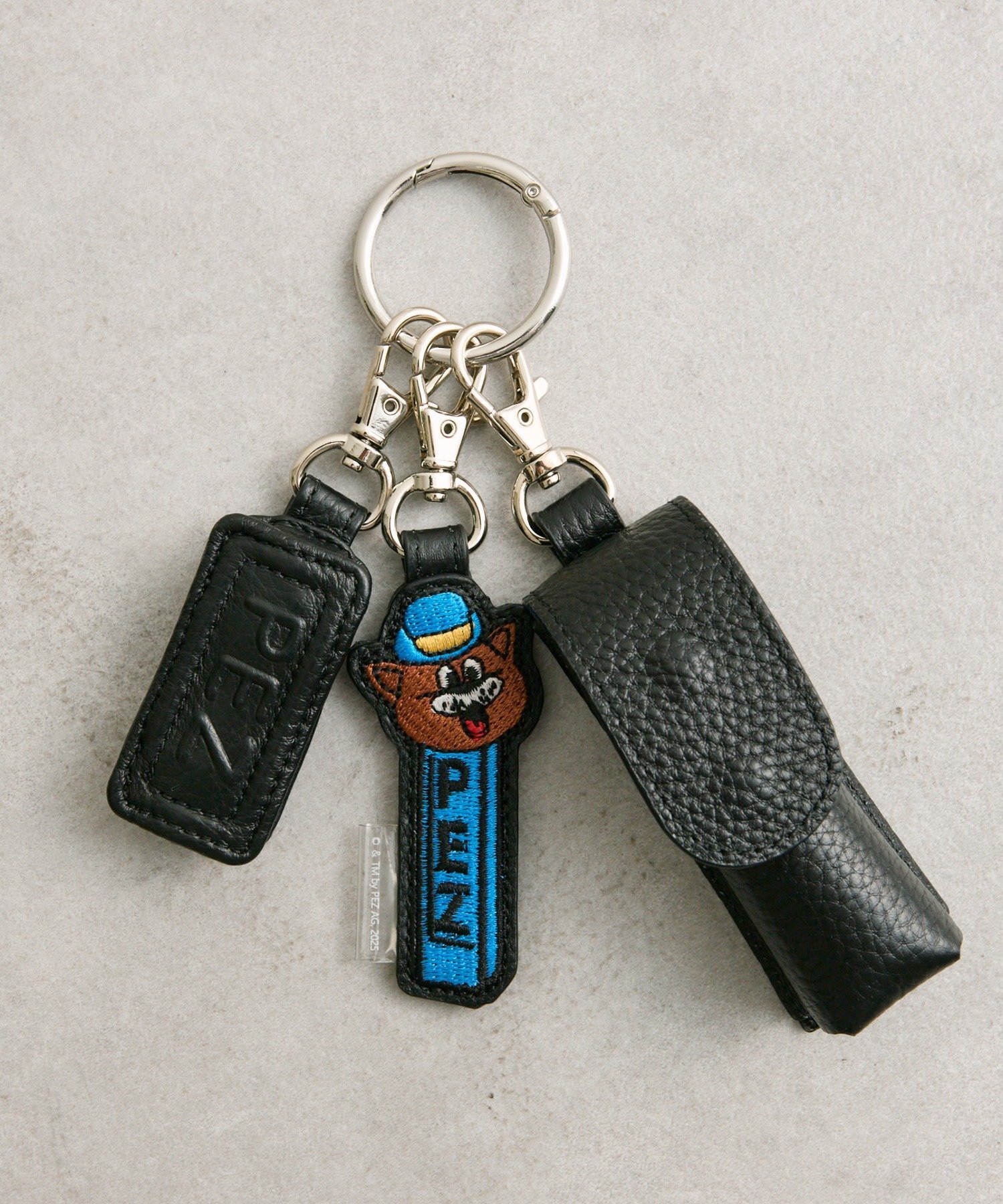 ear PAPILLONNER｜【PEZ(ペッツ)×ear】本革リップケースチャーム