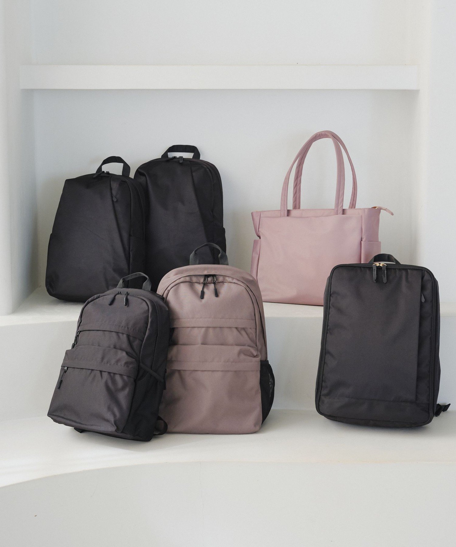 Afternoon Tea LIVING｜無重力リュックplus Mサイズ | Rakuten Fashion