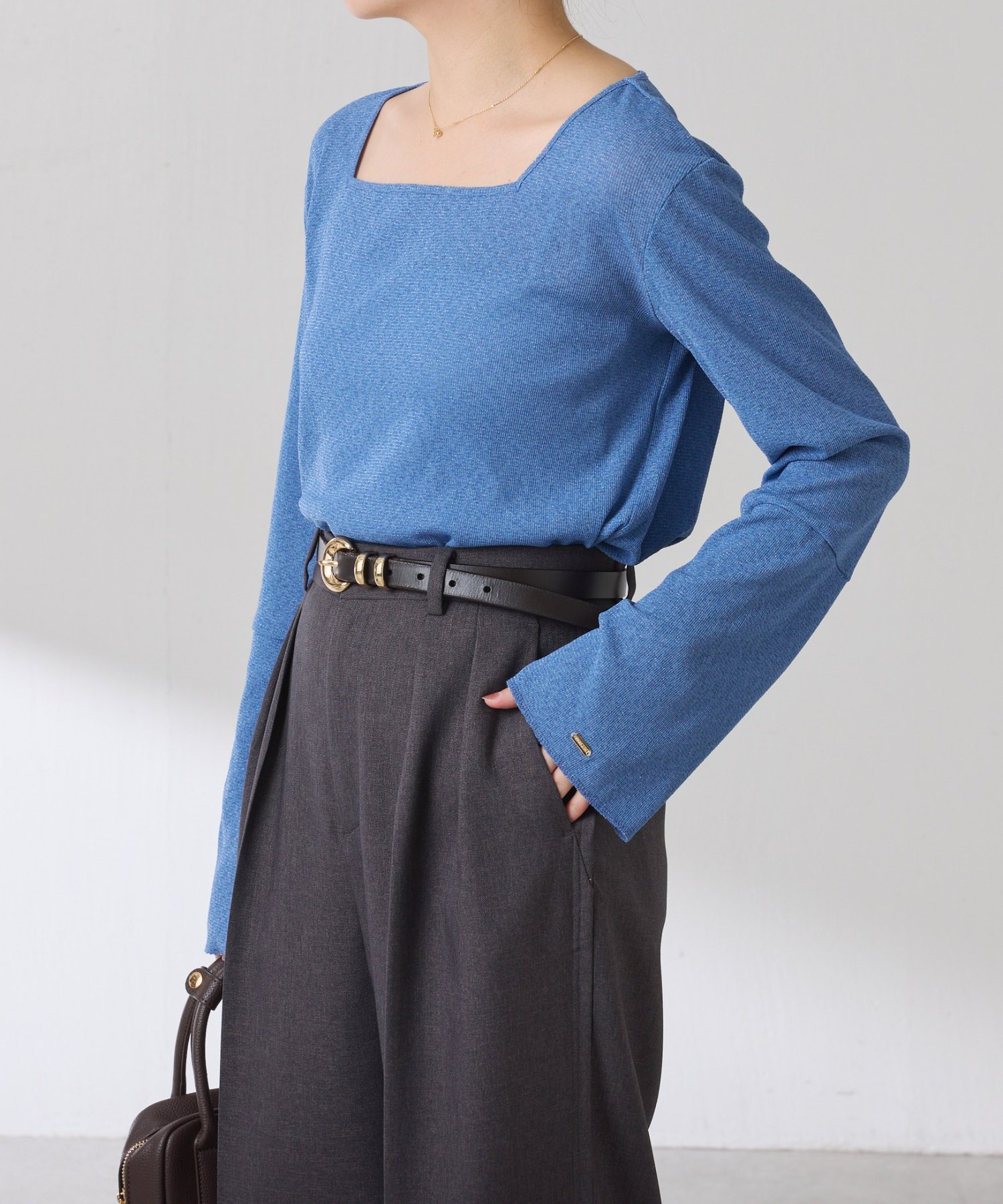 COLLAGE GALLARDAGALANTE｜シアーラメリブスクエアカットソー