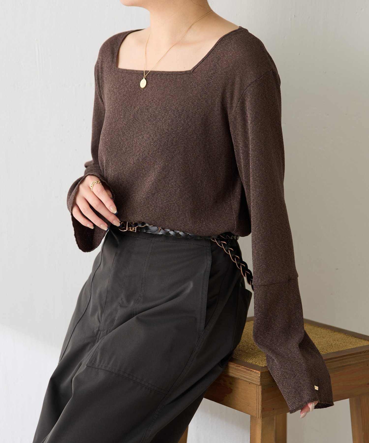 COLLAGE GALLARDAGALANTE｜シアーラメリブスクエアカットソー