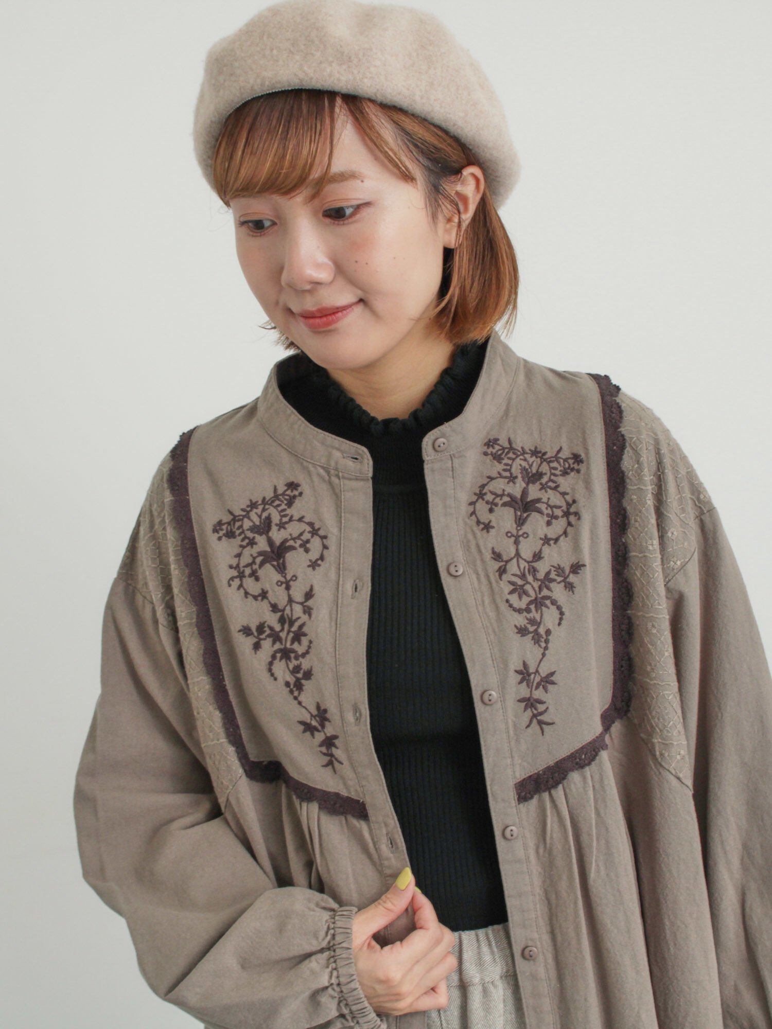 Samansa Mos2｜【S/Mサイズ】切替配色刺繍ワンピース | Rakuten