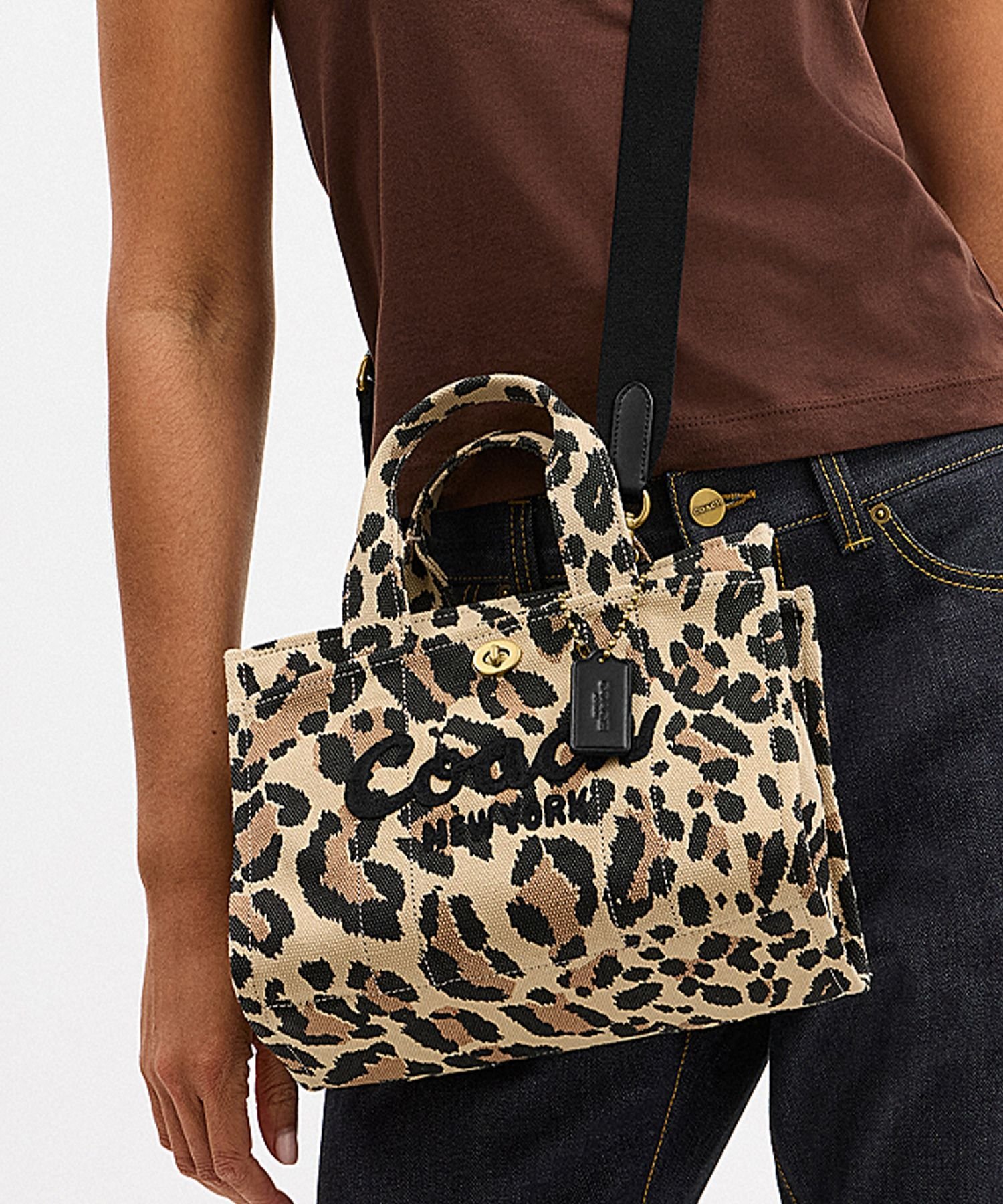 COACH｜【公式】カーゴ トート 26・レオパード プリント | Rakuten