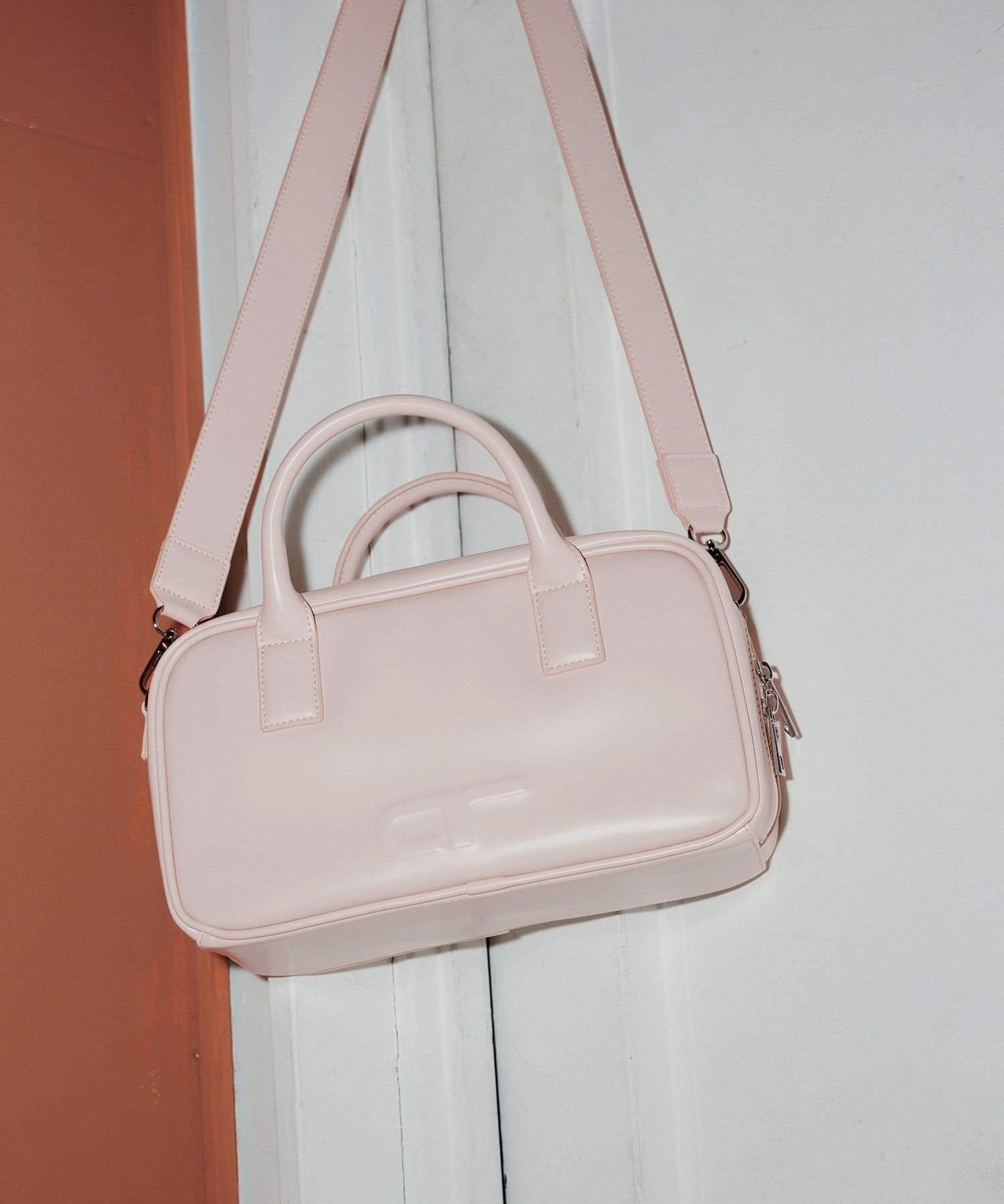 ADAM ET ROPE'｜【一部WEB限定カラー】・【再入荷】ロゴスクエア