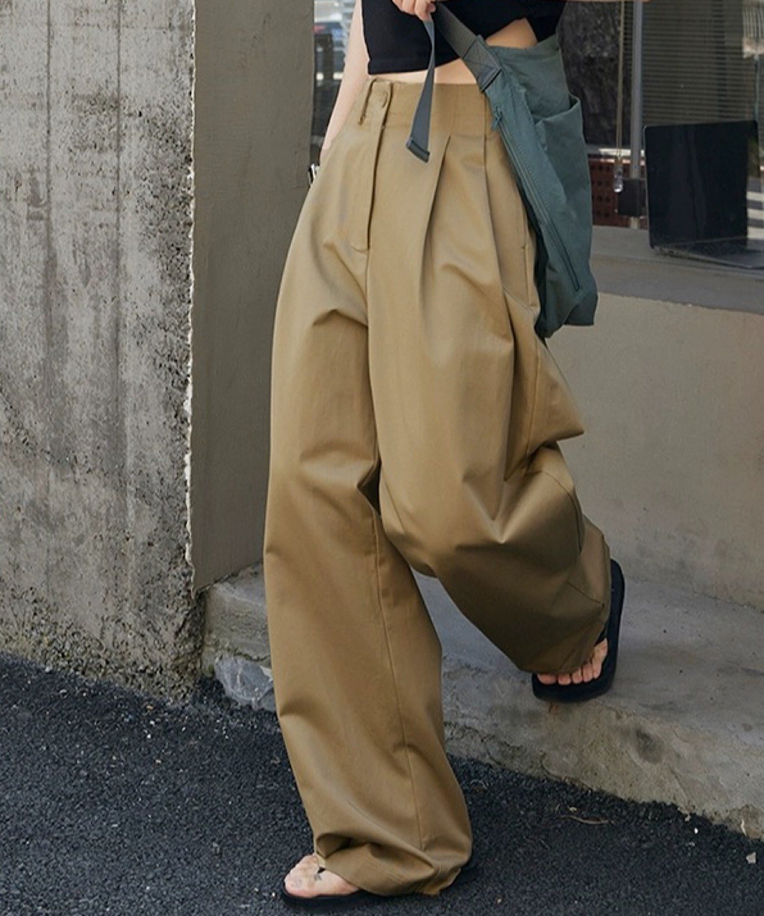 SMILE ORCHID｜タック入りワイドチノパン | Rakuten Fashion(楽天