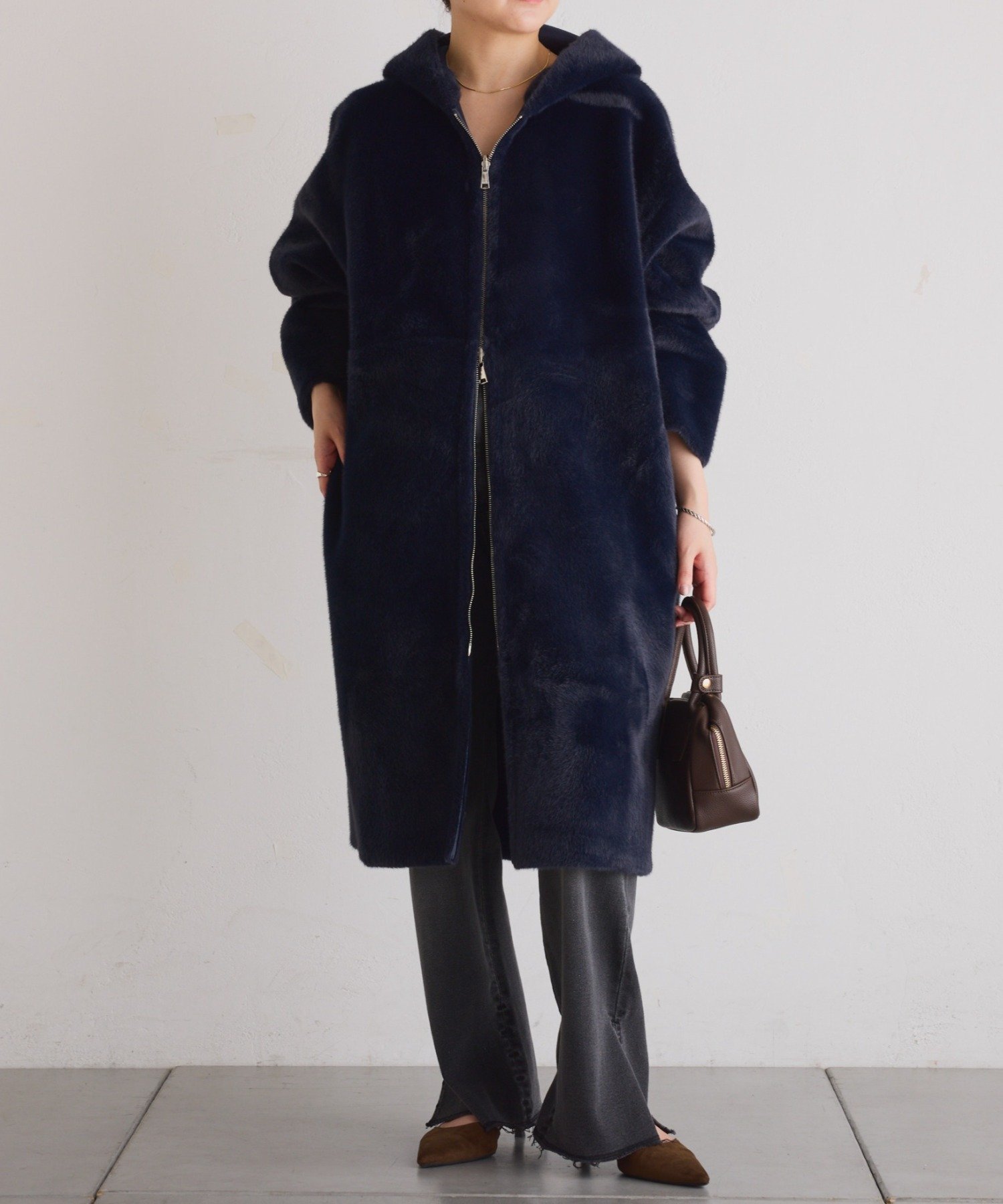 COLLAGE GALLARDAGALANTE｜リバーシブルフェイクファーコート