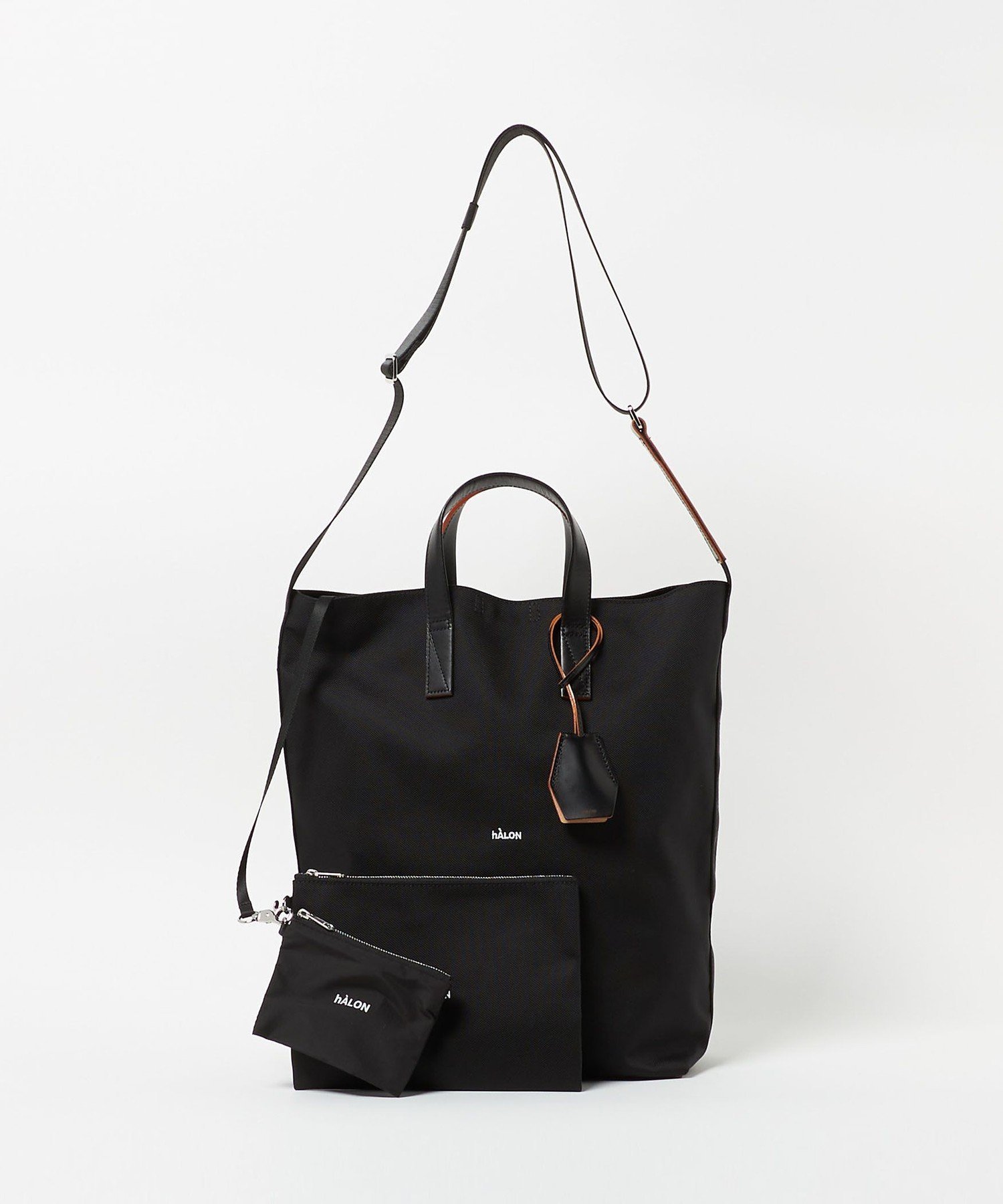 【美品】hALON パディング ビッグトートバッグ（アローズ、ナイロンバック） hALON＞ボンディング ビッグ トートバッグ