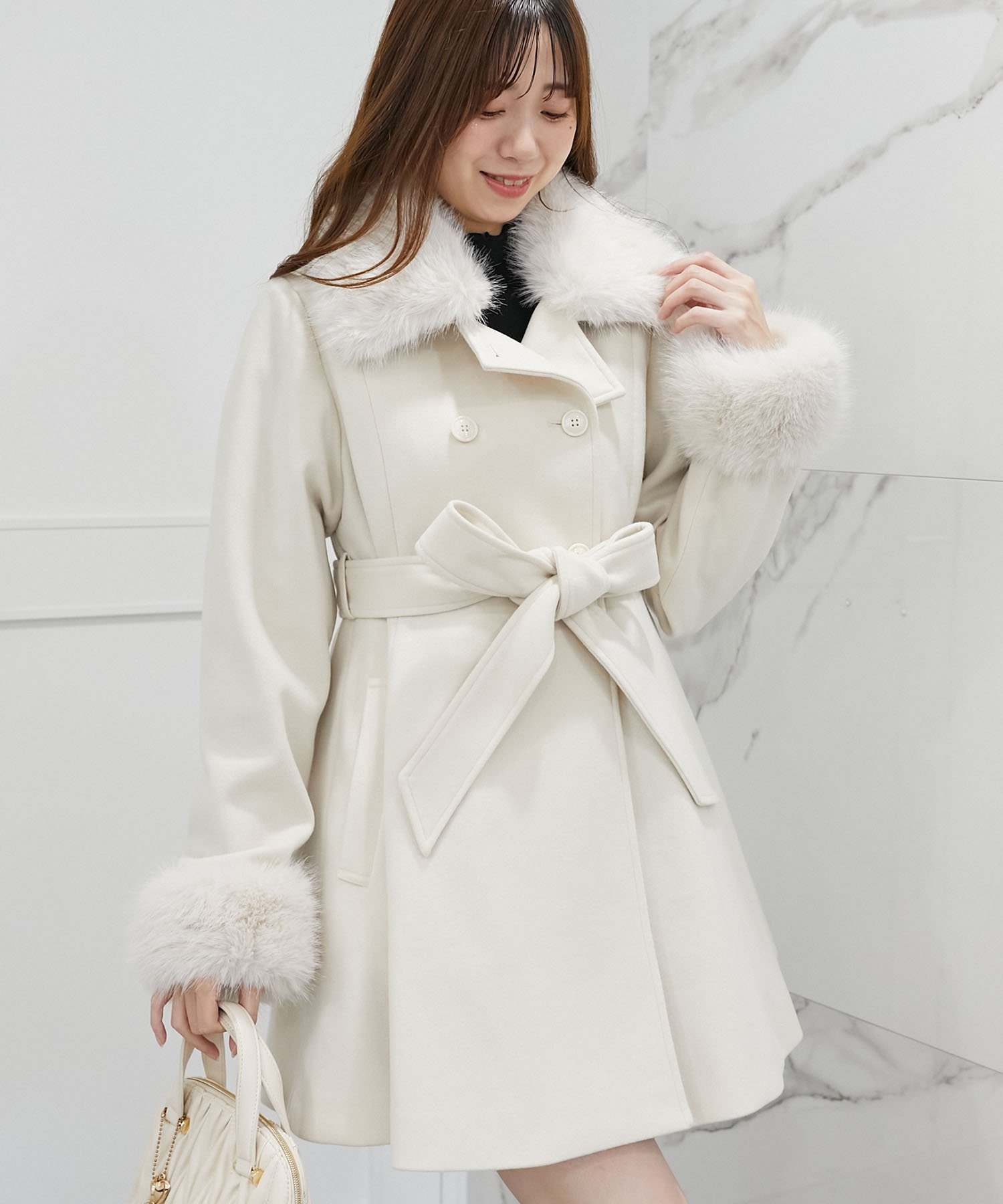 MAJESTIC LEGON｜2wayフェイクファーカラーフレアコート | Rakuten