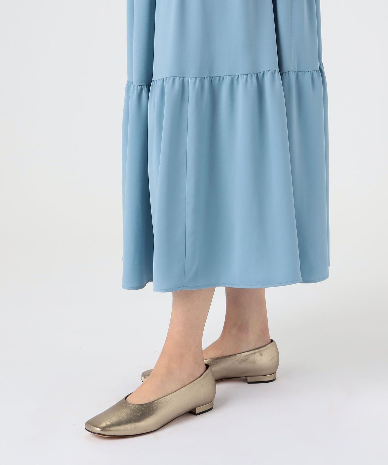 TOMORROWLAND｜パウダリーサテン ティアードロングワンピース