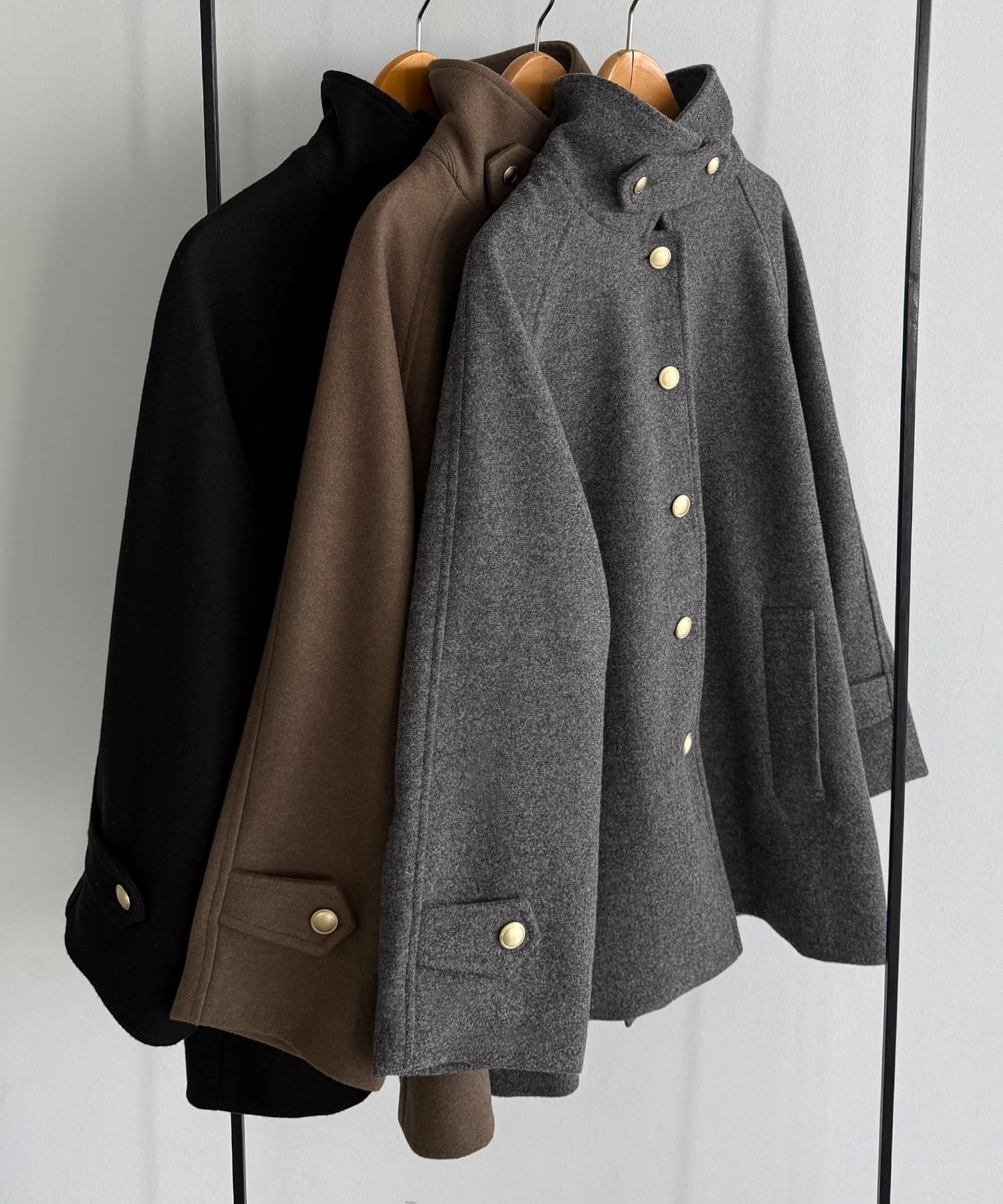 JUNOAH｜callautia ゴールドボタンミドルコート | Rakuten Fashion