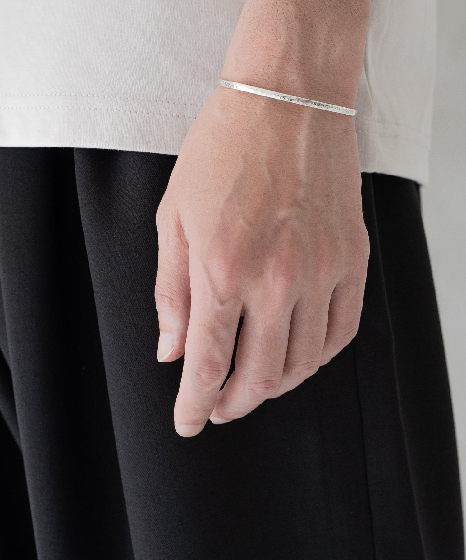 composite｜HAMMERED FINE BANGLE SV ハンマード細バングル シルバー