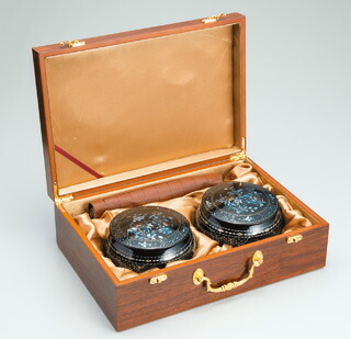 楽天市場】碁石 『 螺鈿細工碁笥入り 天然瑪瑙碁石 』2点1組 鑑別書