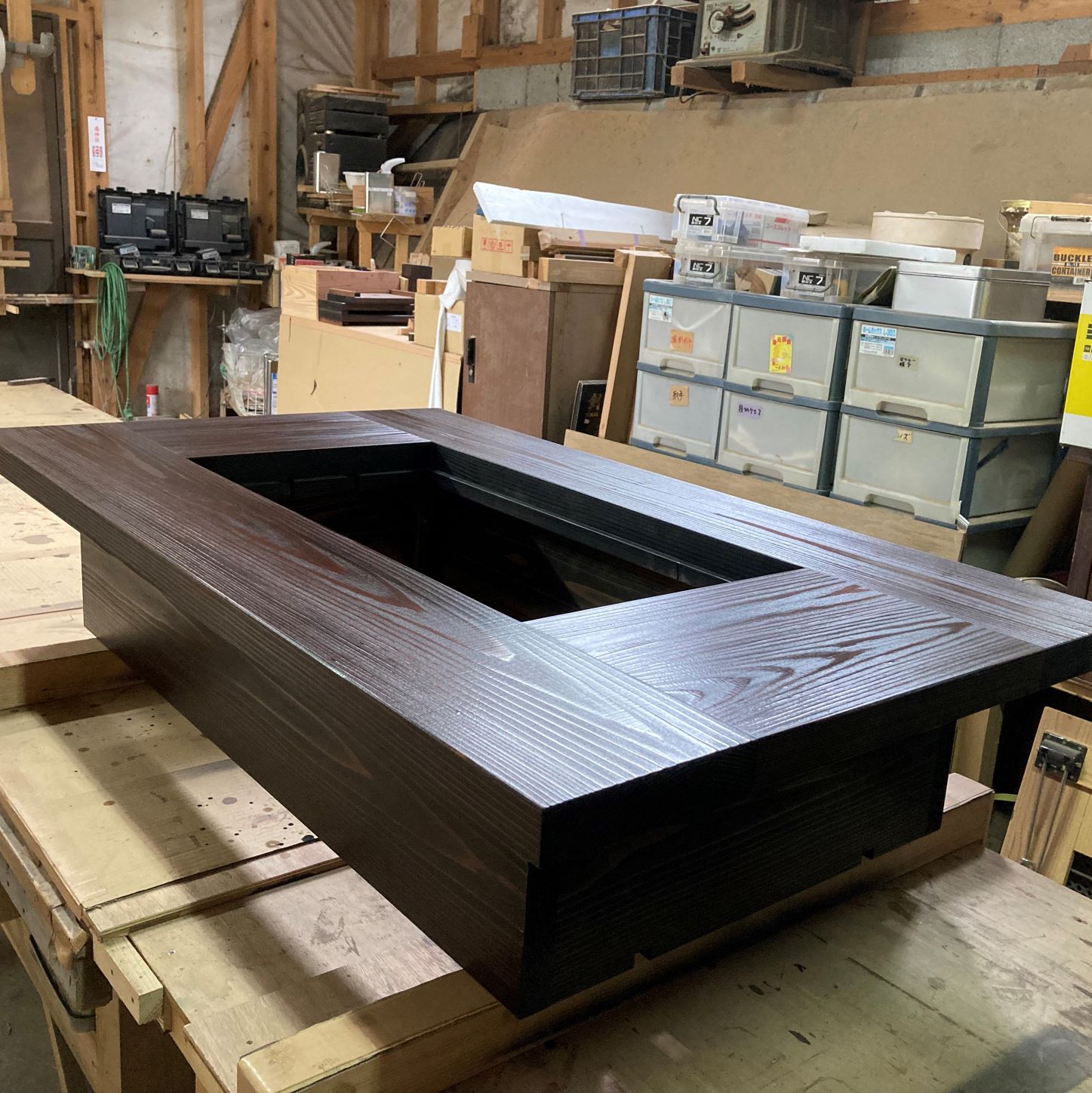 楽天市場】大型囲炉裏テーブル 1400x800x280mm 蓋付 座卓タイプ 無垢材