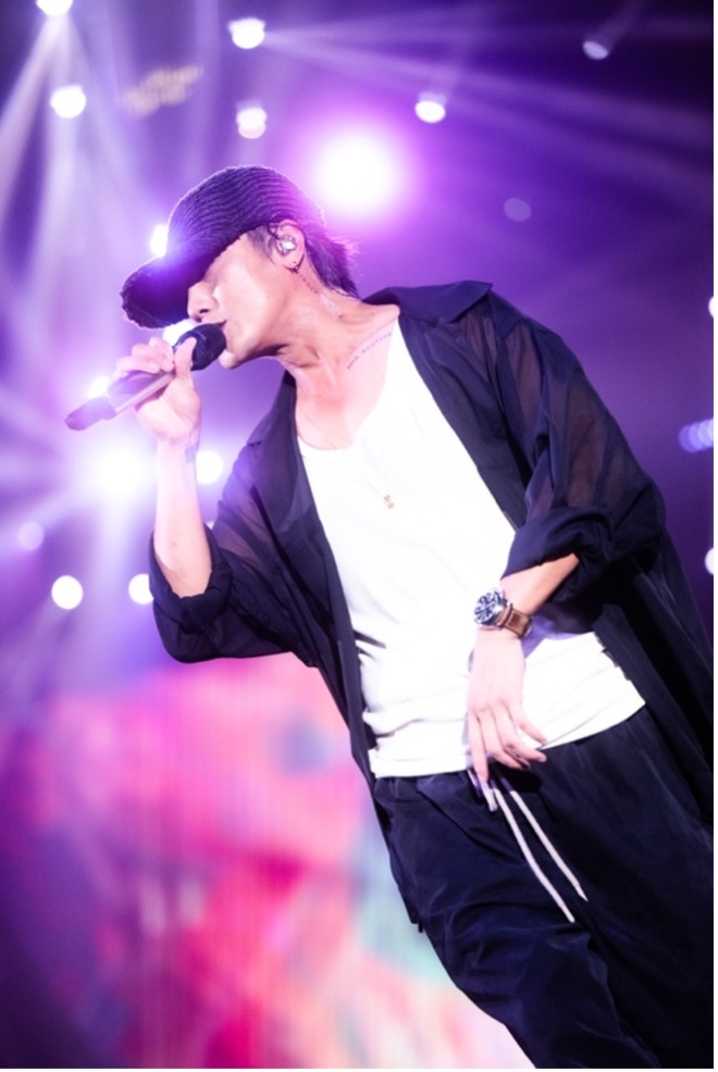 赤西仁 『JIN AKANISHI 