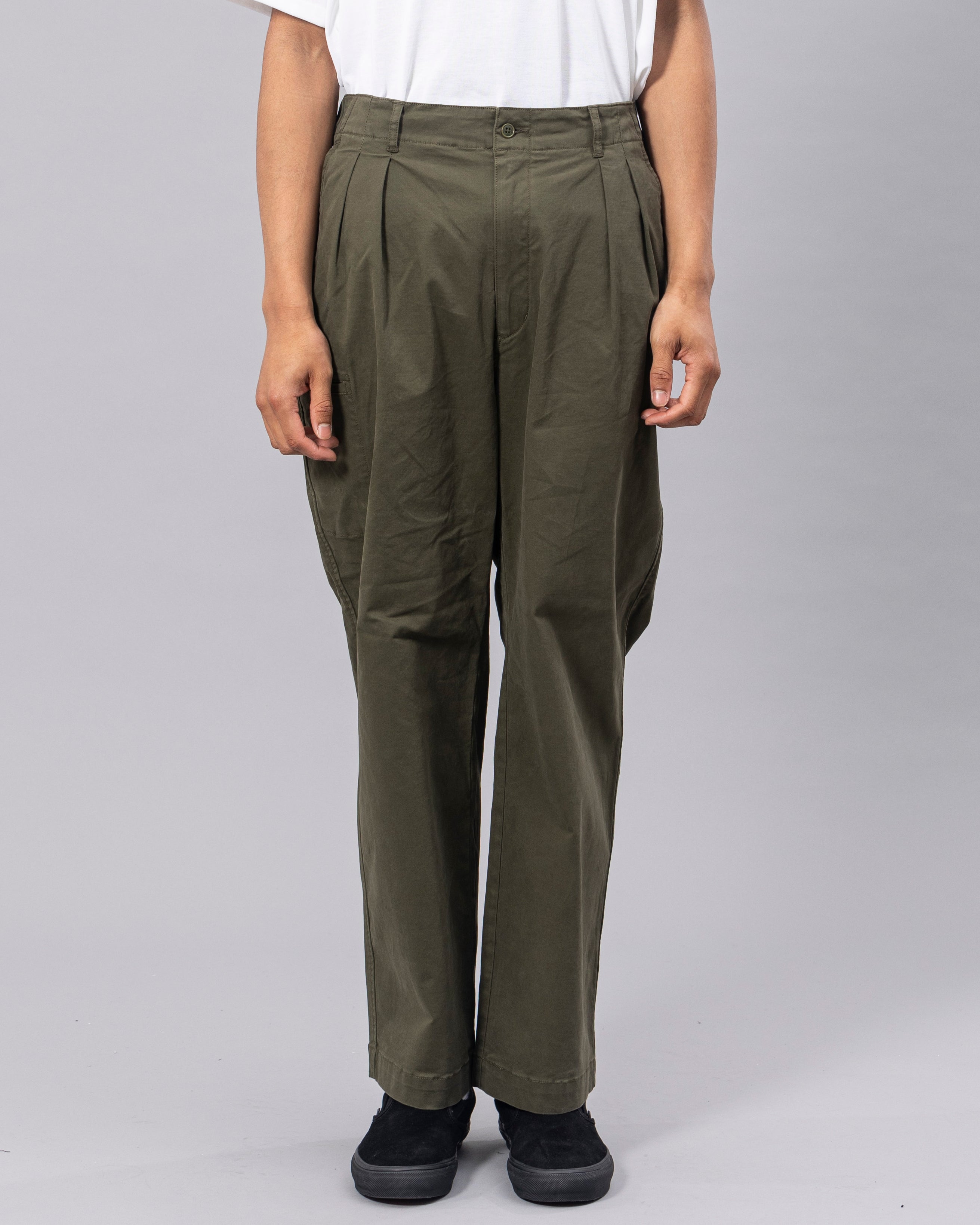 STRETCH CHINO CLOTH TWO TUCK WIDE PANTS – UNFRM®️ OUTDOOR STANDARD