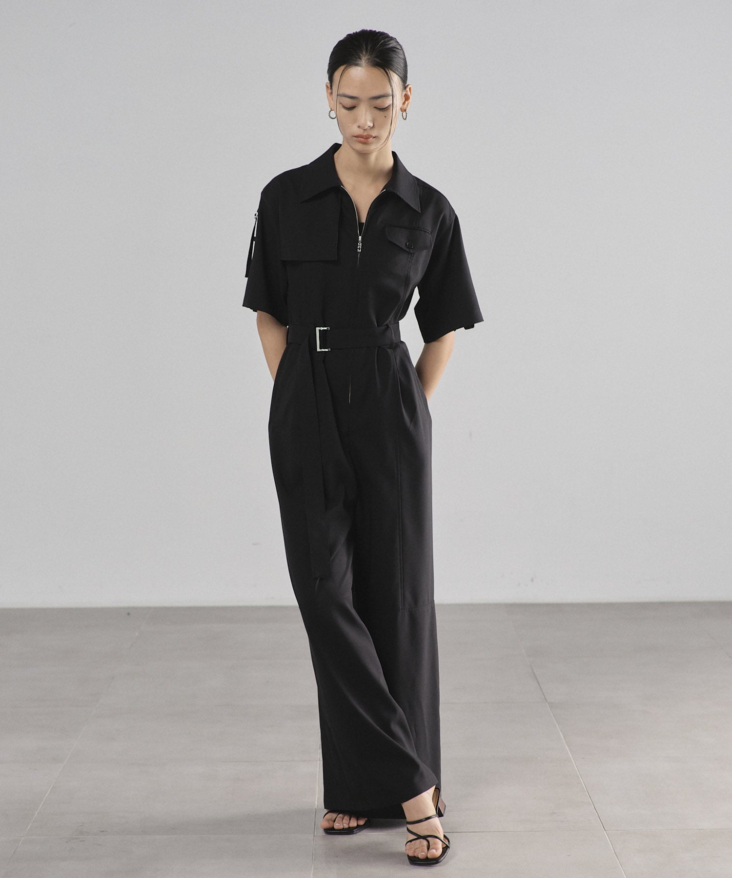 ハーフSLVイージージャンプスーツ(1 BLACK): : ウィメンズ｜UNITED