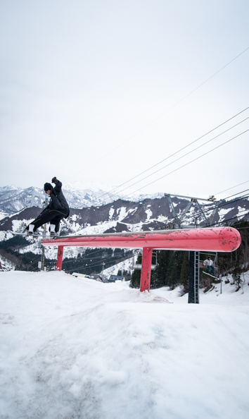 25-26モデル】自然体で遊び尽くすフリースタイルビンディング『TEAM