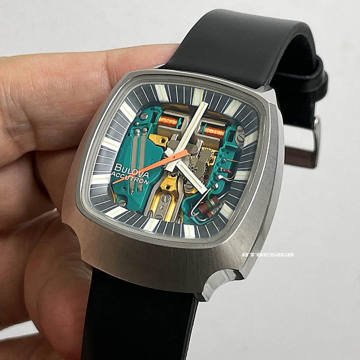 BULOVA / ACCUTRON 100th Anniversary | UTDESIGN