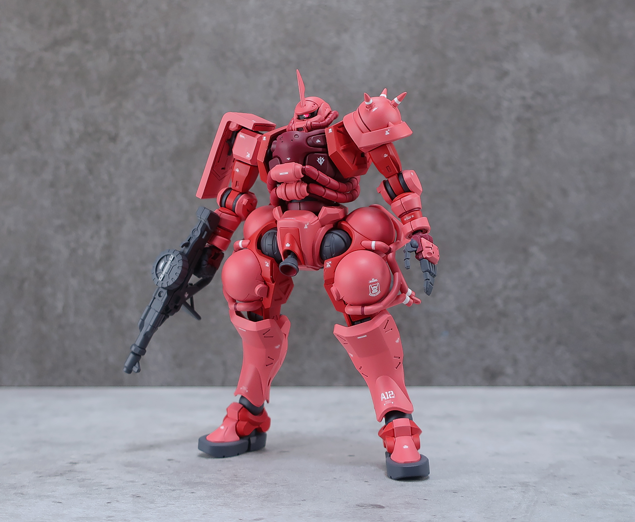 wata0130 HG シャア専用ザク(GQ)塗装済み完成 HG シャア専用ザク（GQ