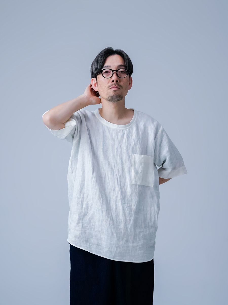 リネントップス】どのシーンも絵になる リネン梨地 胸ポケット ビッグT