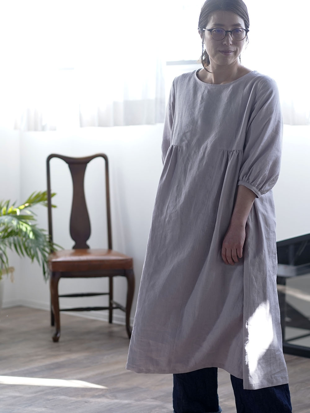 リネンワンピース】からだもよろこぶ ギャザー ドレス / 灰桜(はいざ