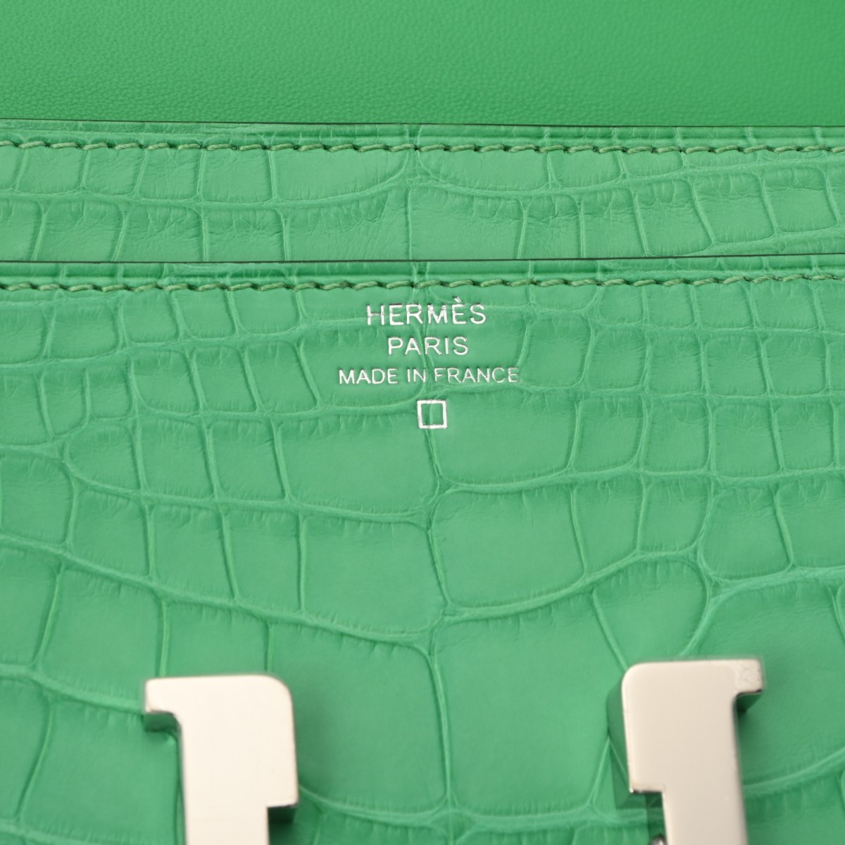 エルメス コンスタンスロング トゥーゴー ヴェールコミック