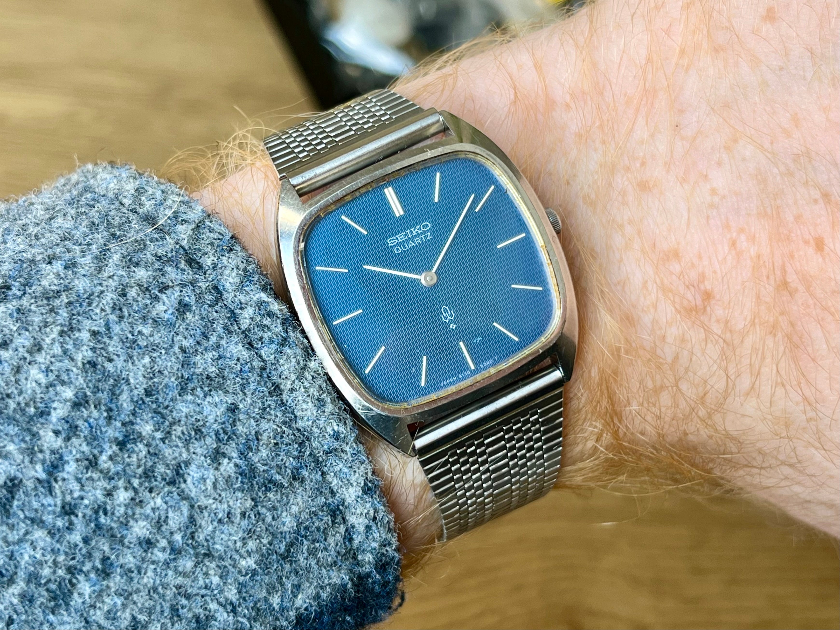 Vintage Seiko Emblem 4130-5320 “Shiny Blue” 1976 Quartz JDM – WatchEra