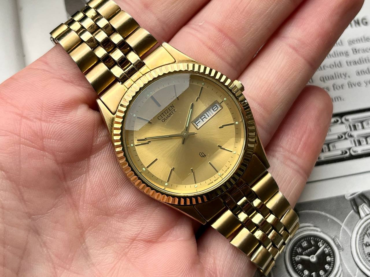 Vintage CITIZEN CRYSTRON DATEJUST Watch CQ 66100-K09320 Gold