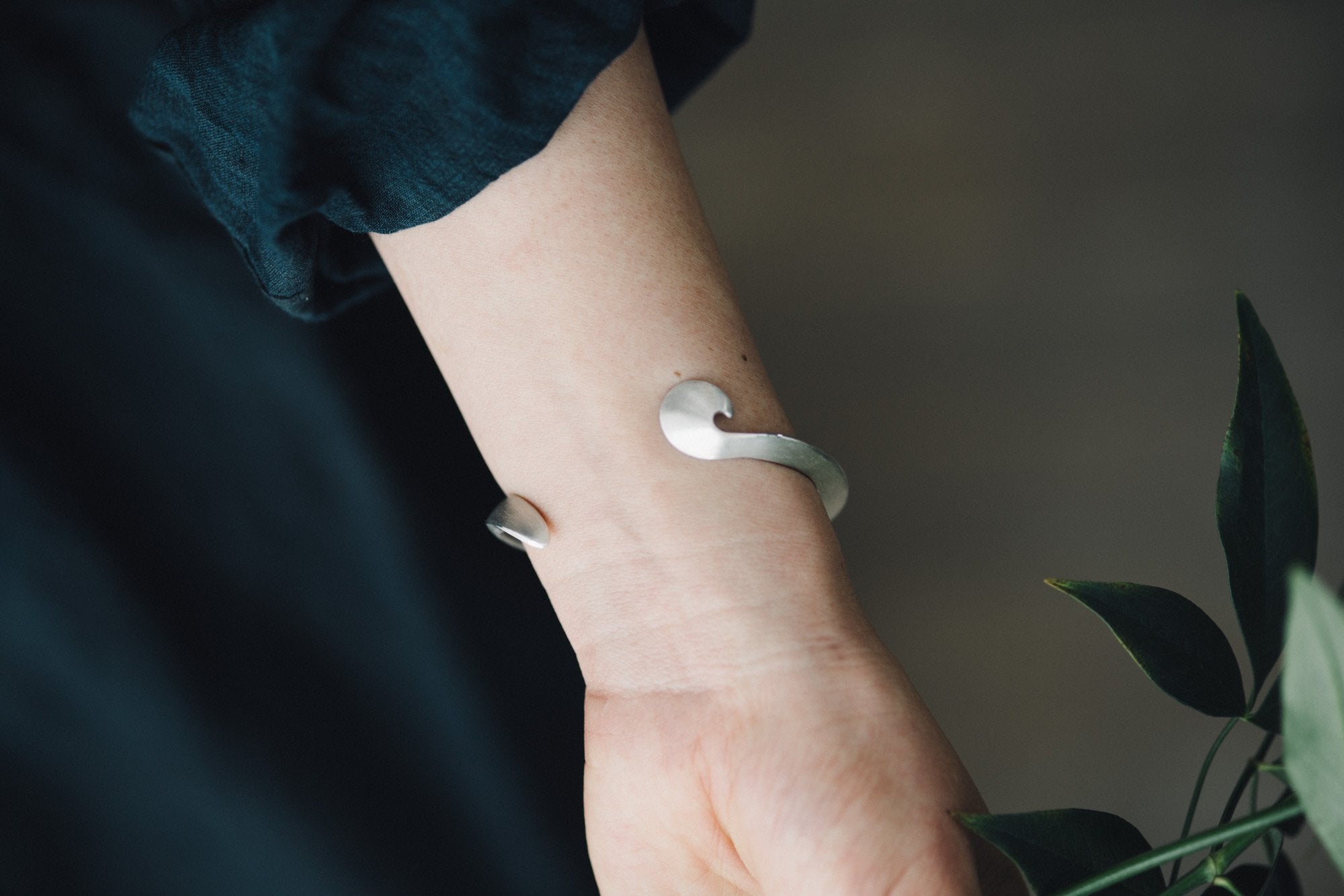 Sazanami・Nagi バングル 鶫 tsugumi 銀小物製作所