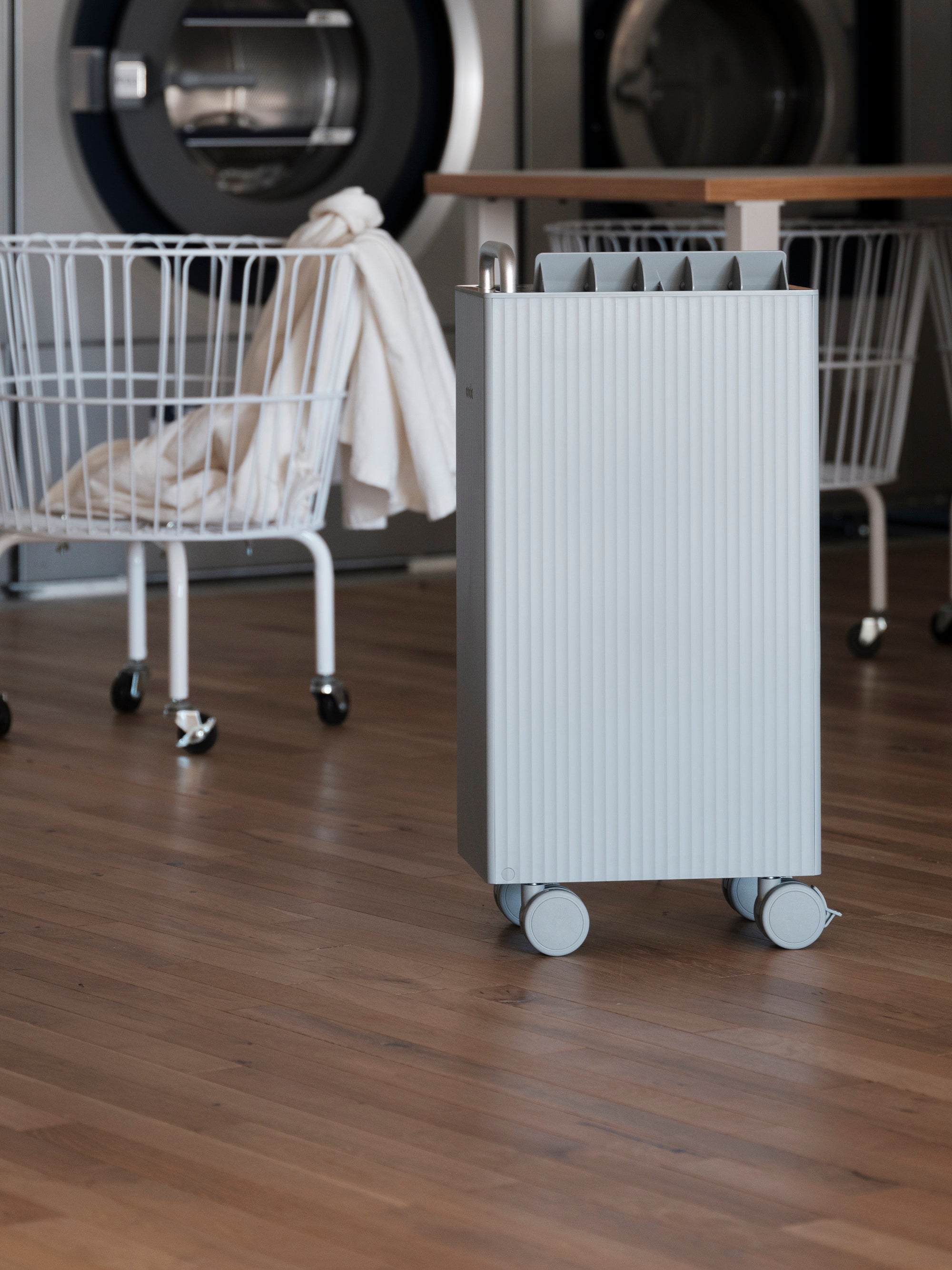 除湿機 ROOT 7200 ｜cado カドー