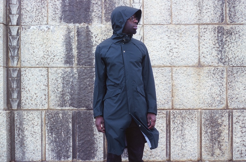 ギアの様に機能的で、シャツの様に快適なPOSTALCOの新作レイン