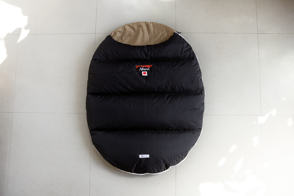 ナンガ製のペット用シュラフを発見！ 犬連れ冬キャンプもお任せの