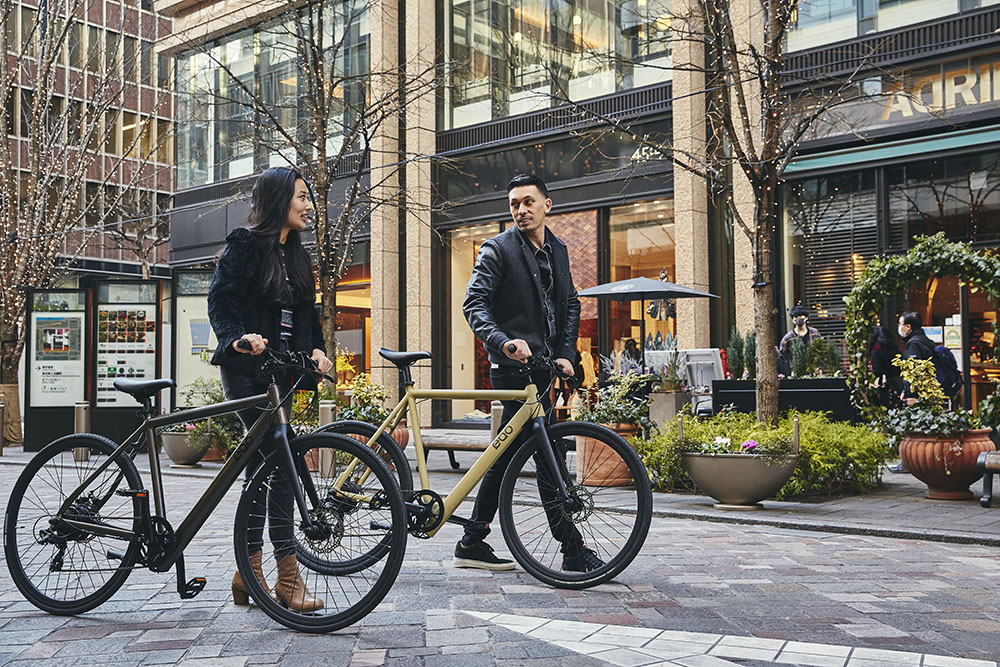 これがe-BIKE !? スタイリッシュすぎる、ストリート仕様のバッテリー