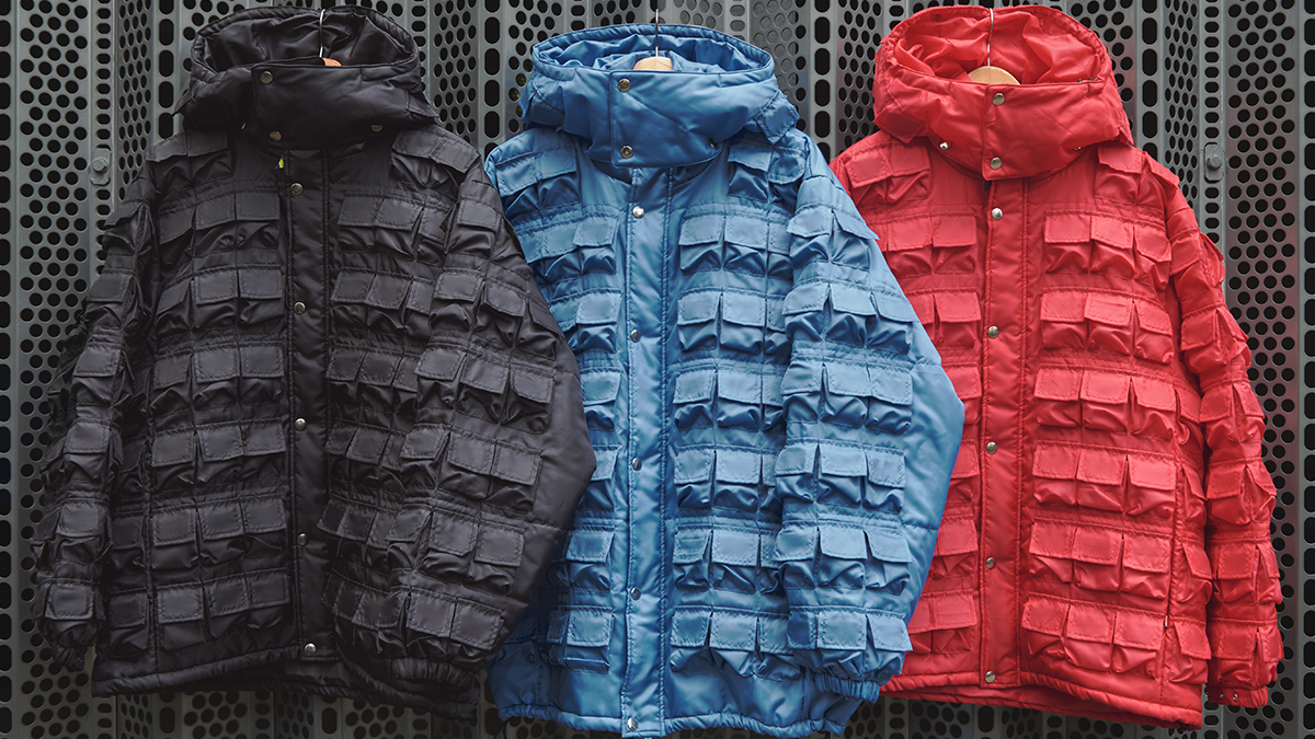 上半身を無数のポケットが埋め尽くす、ジェネラルリサーチの幻の