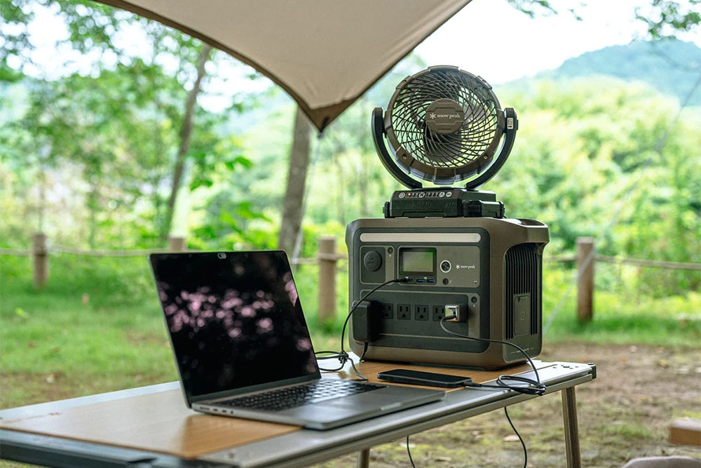 スノーピーク×アンカーのコラボが再び。今回は、高性能ポータブル電源