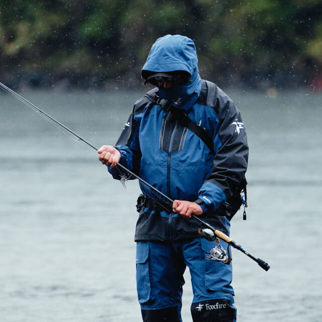 釣り好きから絶大な支持を得る「フォックスファイヤー」からGORE-TEX