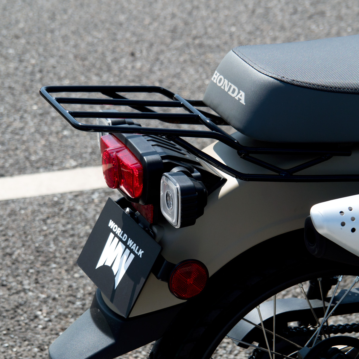 CT125ハンターカブ用 タンデムシートキット - バイクパーツメーカー