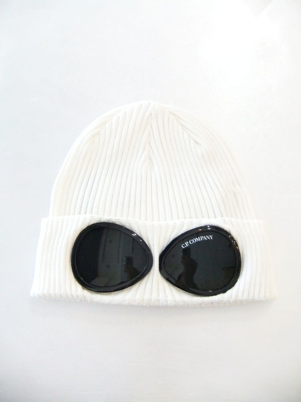 C.P. COMPANY - COTTON GOGGLE BEANIE (ホワイト) ゴーグル ニット帽